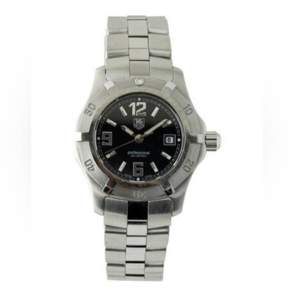 ⭐️ SOLD ⭐️ Tag Heuer Women’s 2000 Professional Exclusive Watch